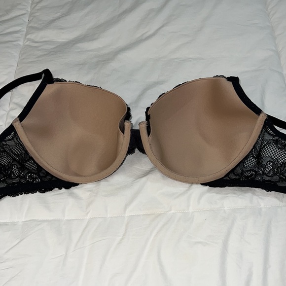 Victoria Secret Bra Size 38 D color: black - Picture 3 of 4